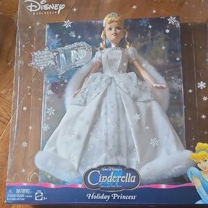 2005 Special Edition Disney Cinderella Holiday Princess Doll